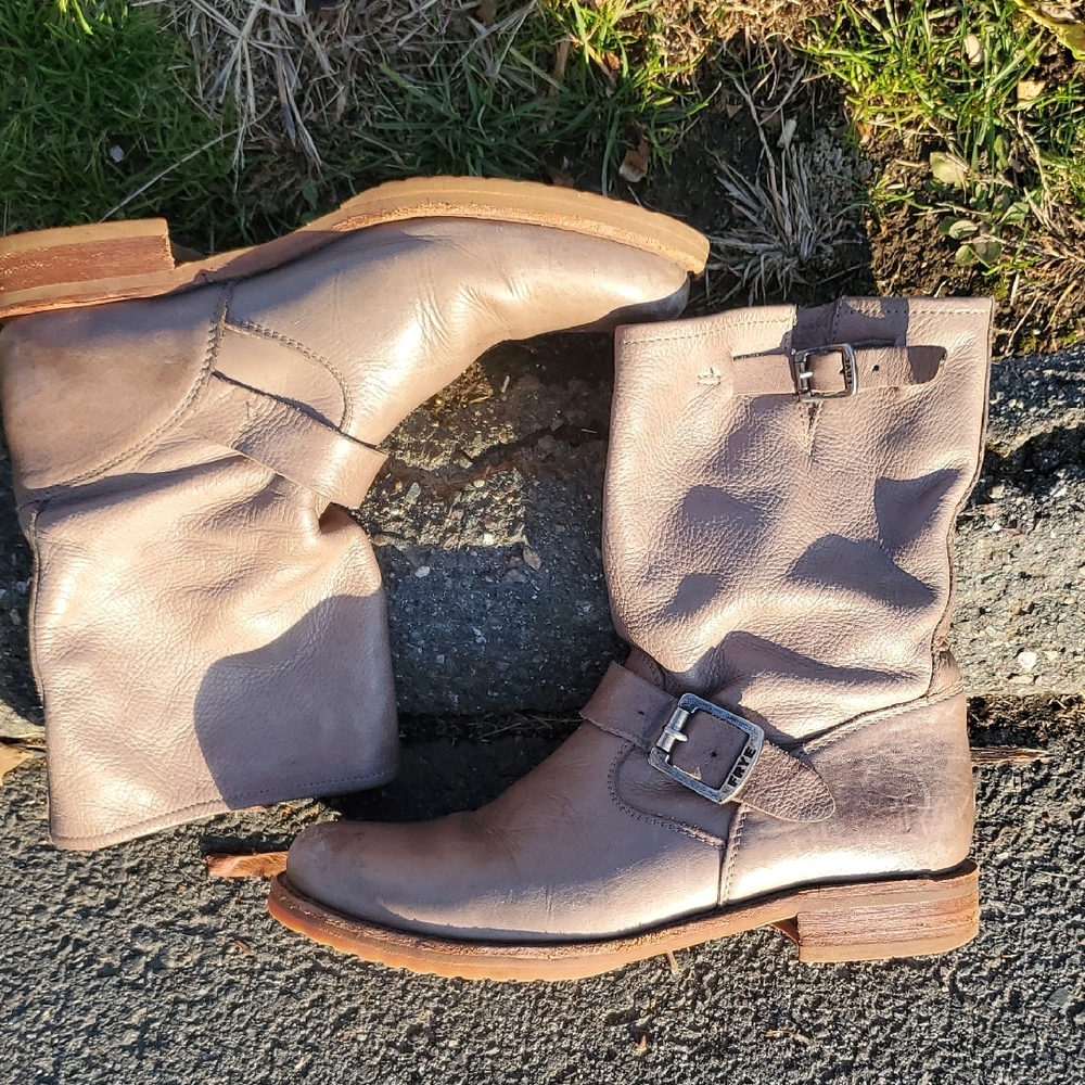 Frye Leather Engineer Boots - Picture 8 of 16